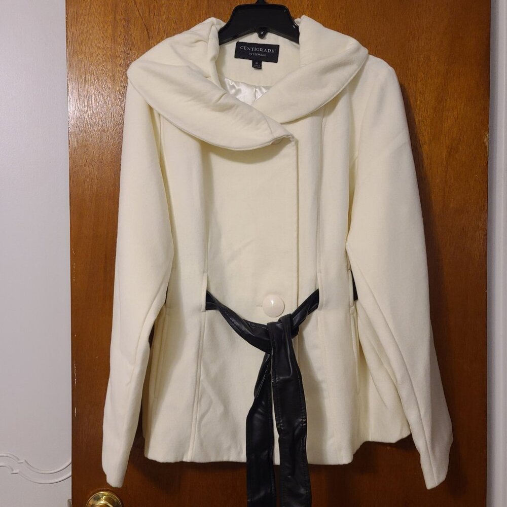 Ladies Vintage Centigrade Ivory Coat Size XLARGE